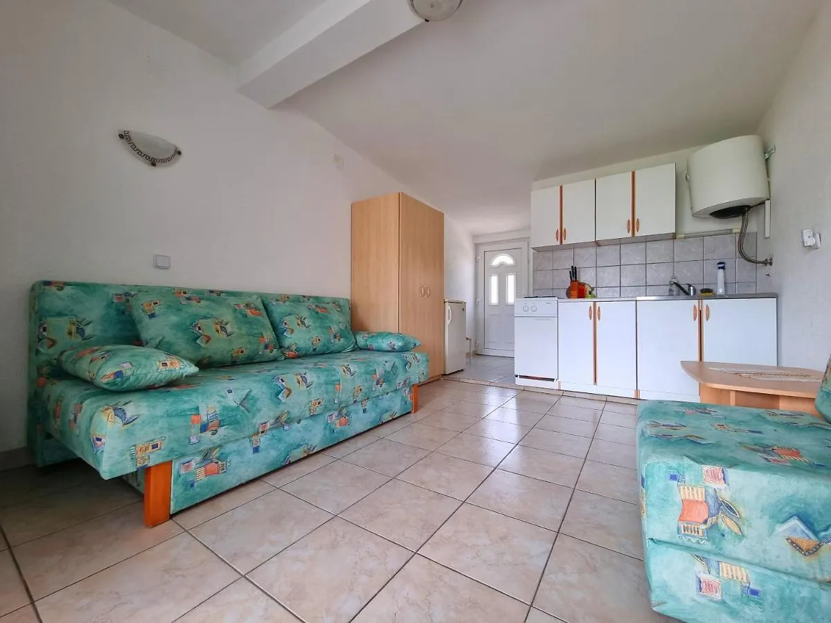 Apartments Seso باغ