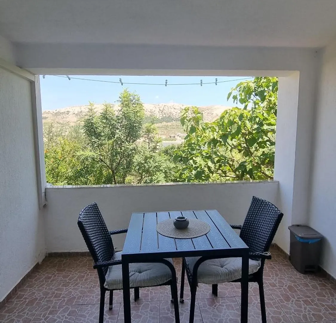 Apartments Seso Pag Town 0*,